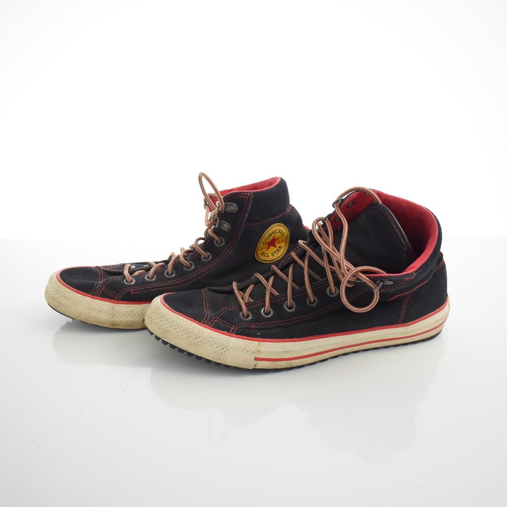 Converse Chuck Red and Black "Mountain Label" shoe - Size 10.5